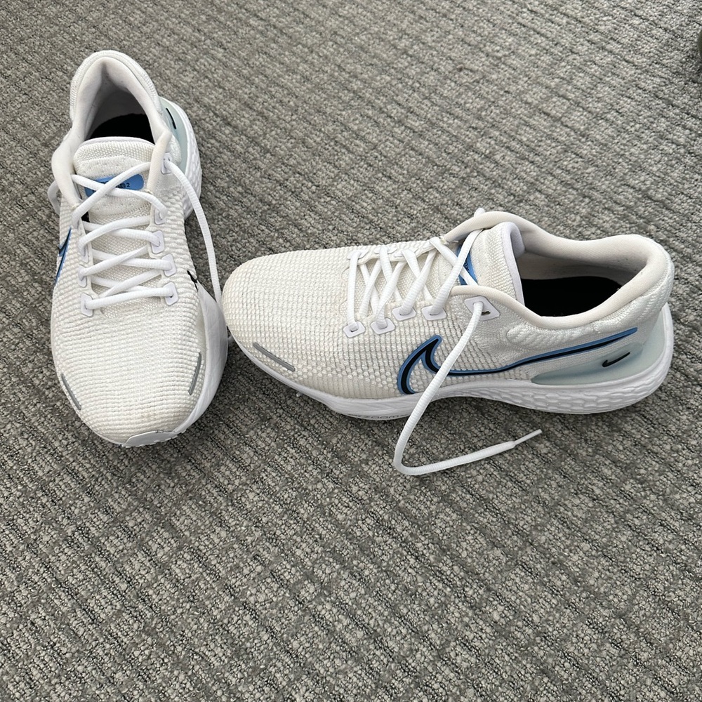 MEN'S NIKE ZOOMX INVINCIBLE RUN FLYKNIT 2 RUNNING SHOES